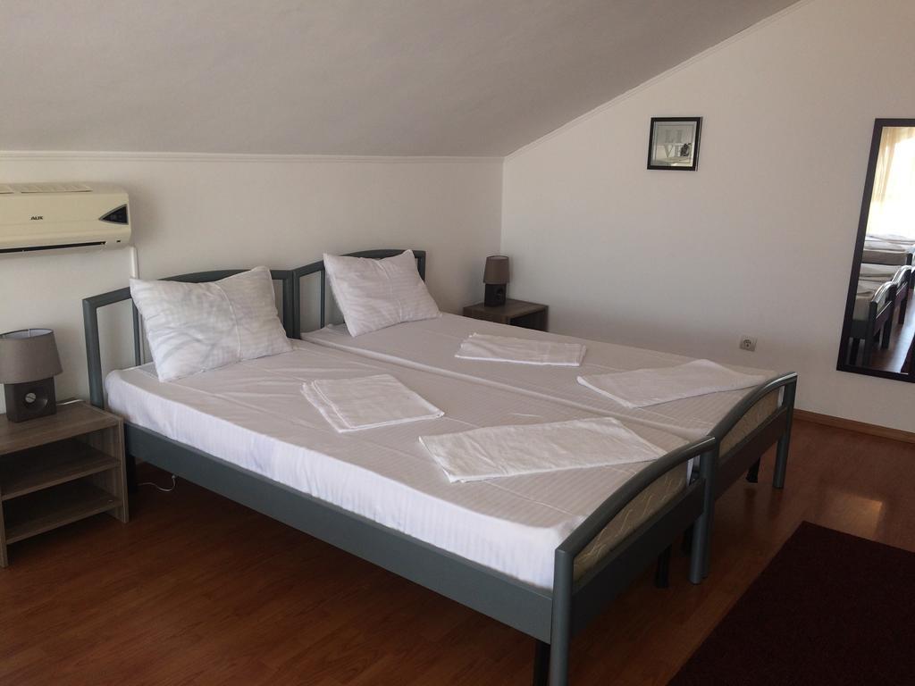 Casa Julius Hotel Constanţa Buitenkant foto